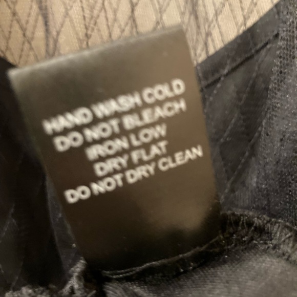 Black Top - Picture 10 of 10